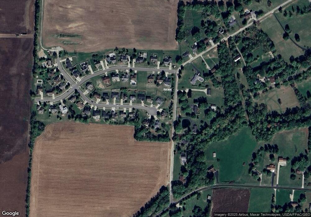 1086 Ridge Dr, Circleville, OH 43113 - photo 1