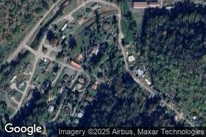 39 Aerial St, Mallory, WV 25634
