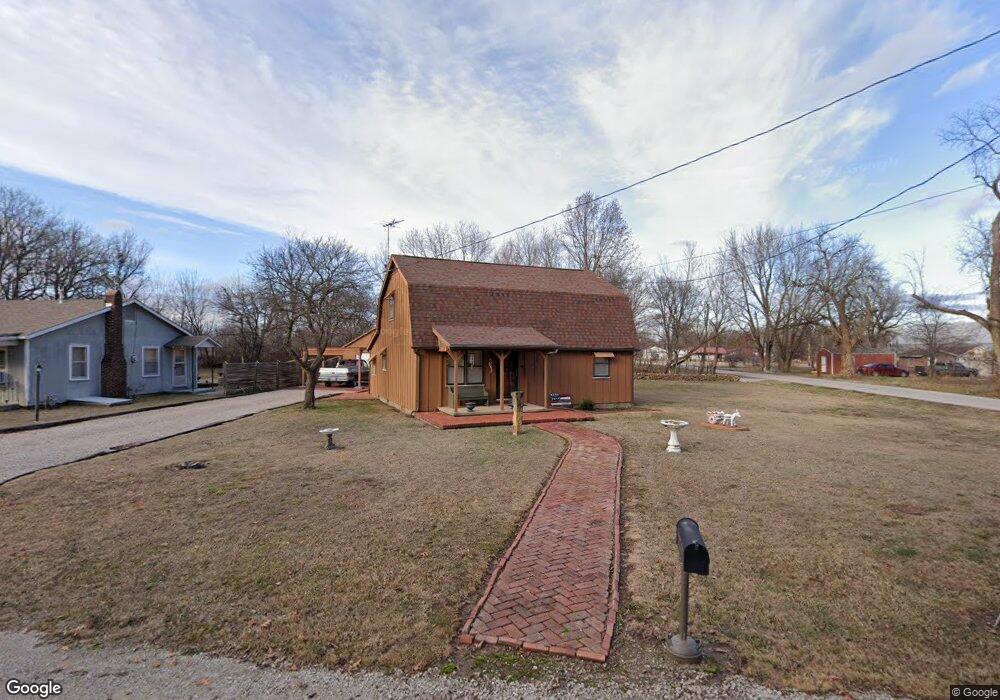 2801 Orchard Ave, Parsons, KS 67357 - photo 1