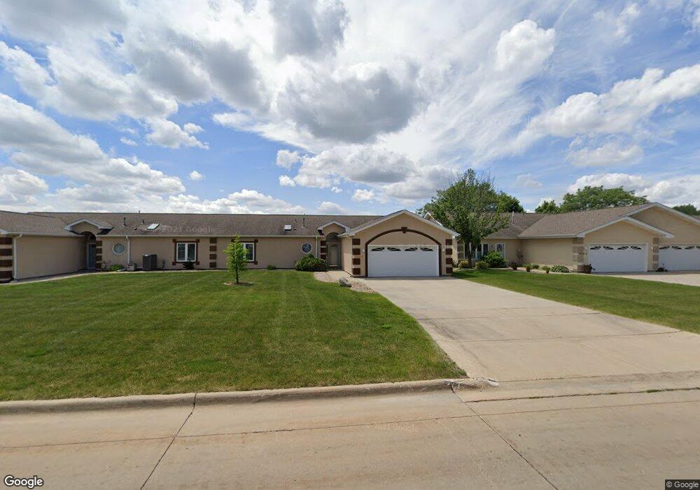 1930 W 18th St unit 1, Cedar Falls, IA 50613 - photo 1