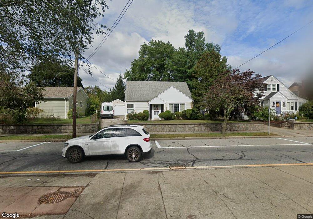 714 Armistice Blvd, Pawtucket, RI 02861 - photo 1