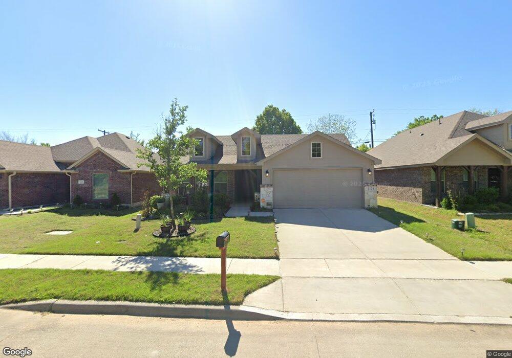 1121 Vintage Ave, Gainesville, TX 76240 - photo 1