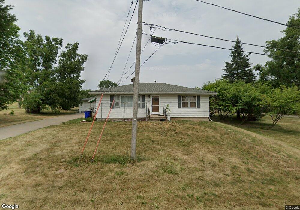1000 Summit Ave SW, Cedar Rapids, IA 52404 - photo 1