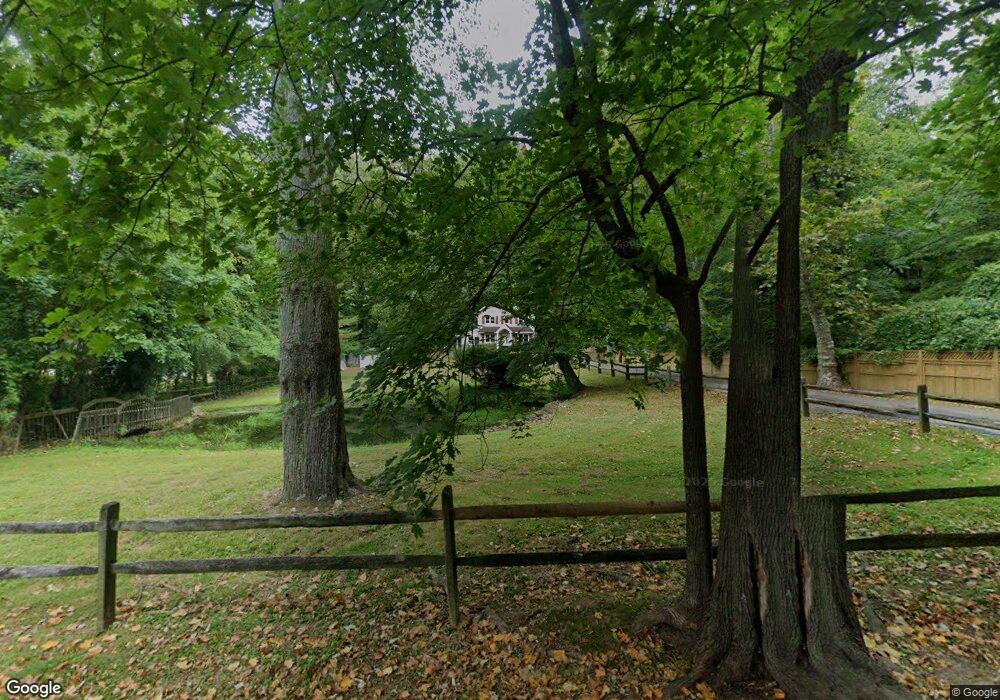 530 S Roberts Rd, Bryn Mawr, PA 19010 - photo 1