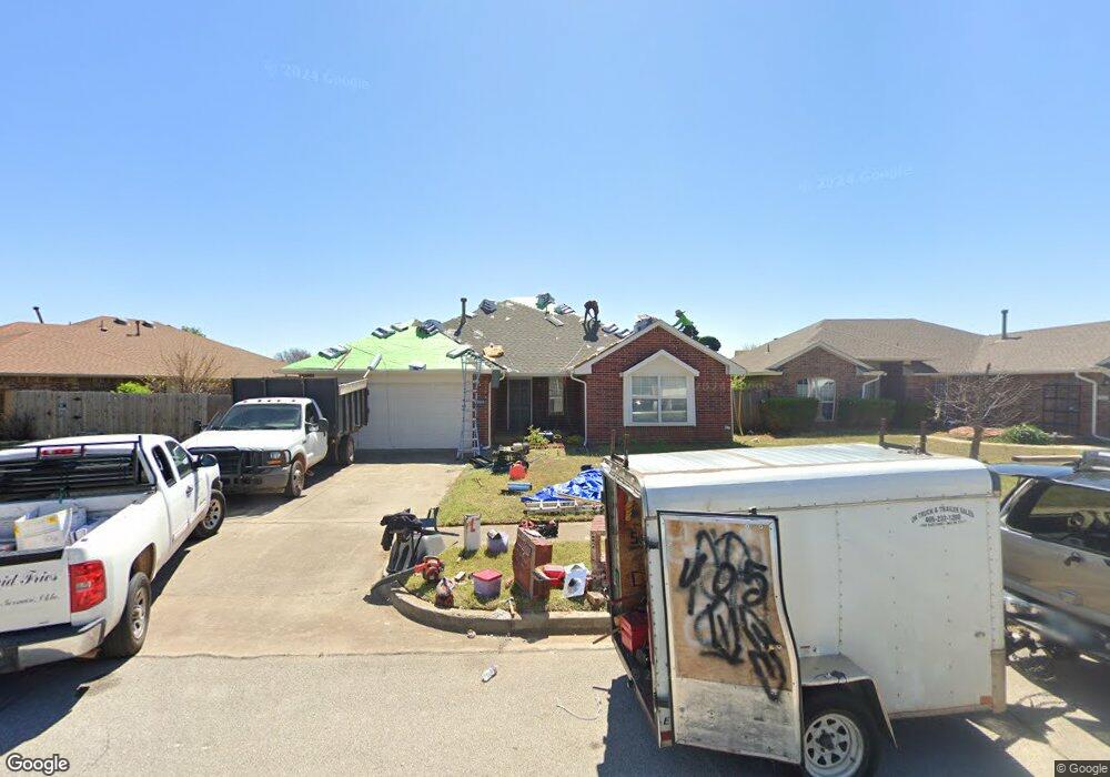 4008 Gyrfalcon Dr, Norman, OK 73072 - photo 1