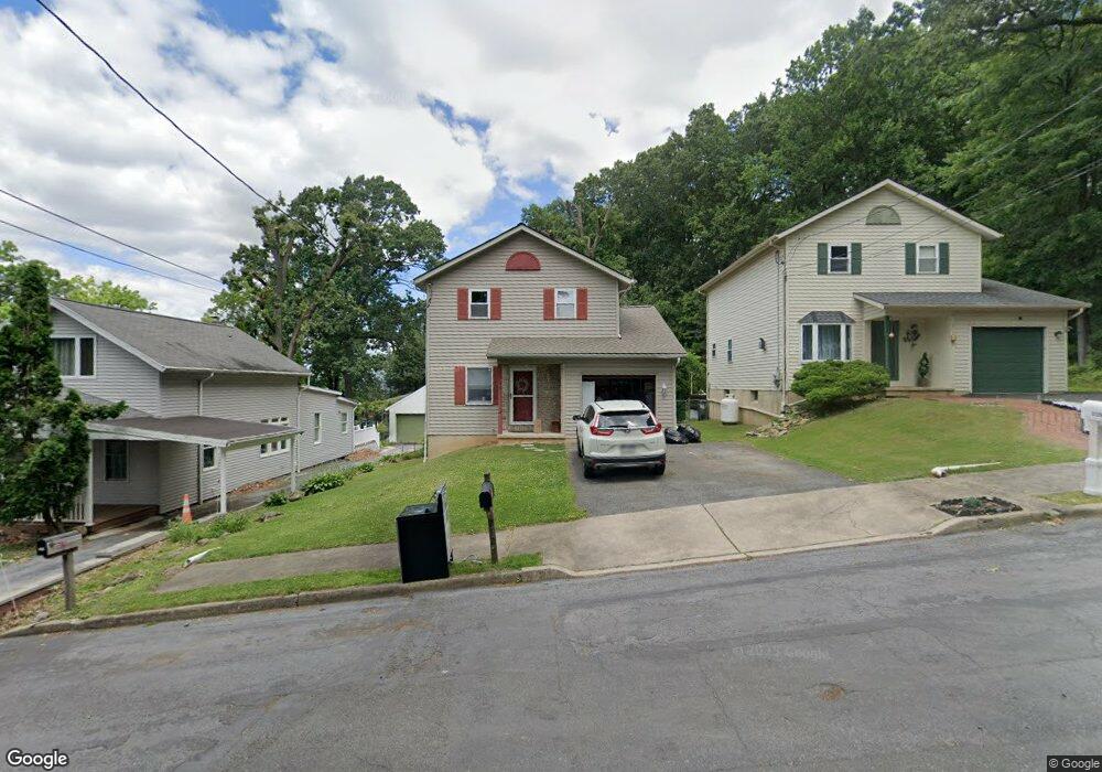 2725 28th St SW, Allentown, PA 18103 - photo 1