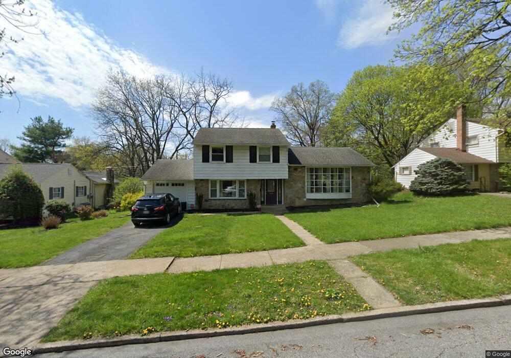 1034 N 28th St, Allentown, PA 18104 - photo 1