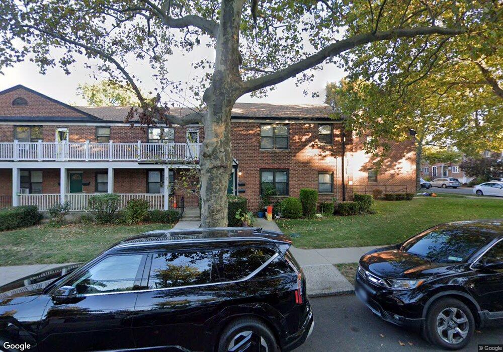 19673 73rd Ave unit 1, Fresh Meadows, NY 11366 - photo 1