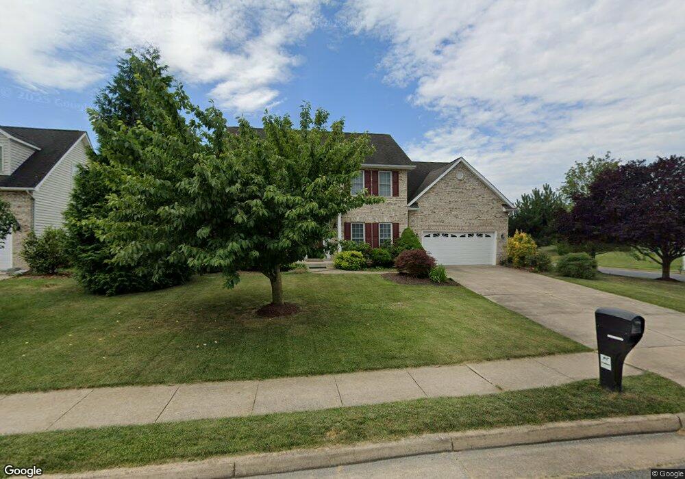 121 Wayfaring Dr, Winchester, VA 22602 - photo 1