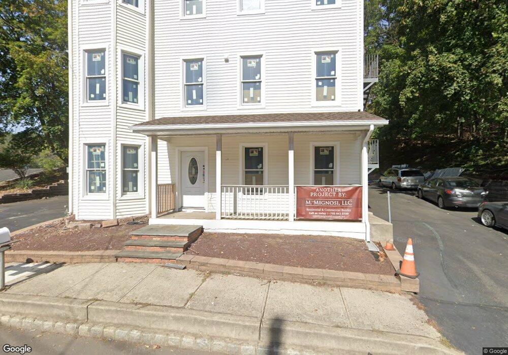 990 Somerset St, Watchung, NJ 07069 - photo 1