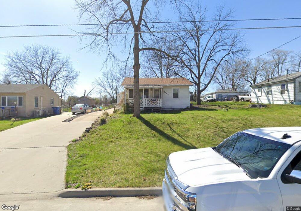 5008 SW 13th St, Des Moines, IA 50315 - photo 1