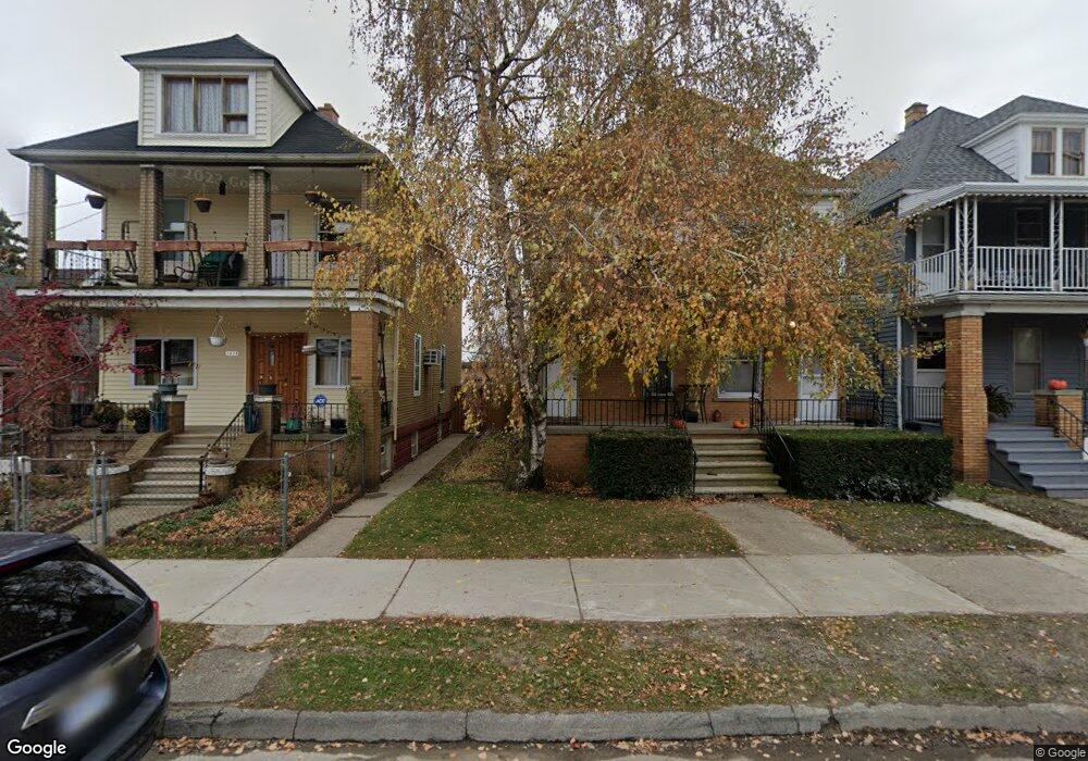 3026 Evaline St, HamtraMcK, MI 48212 - photo 1