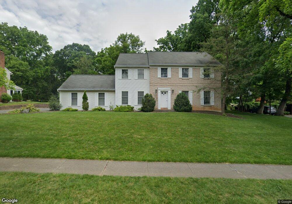 5211 Hanover Dr, Allentown, PA 18106 - photo 1