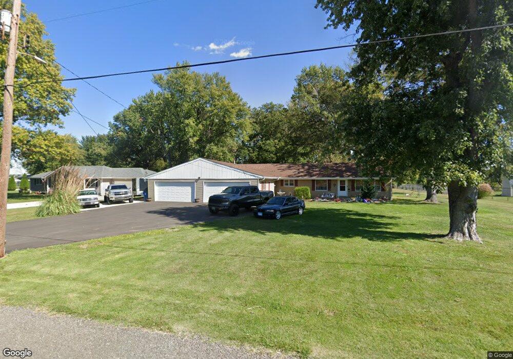 113 Willow Dr, Collinsville, IL 62234 - photo 1