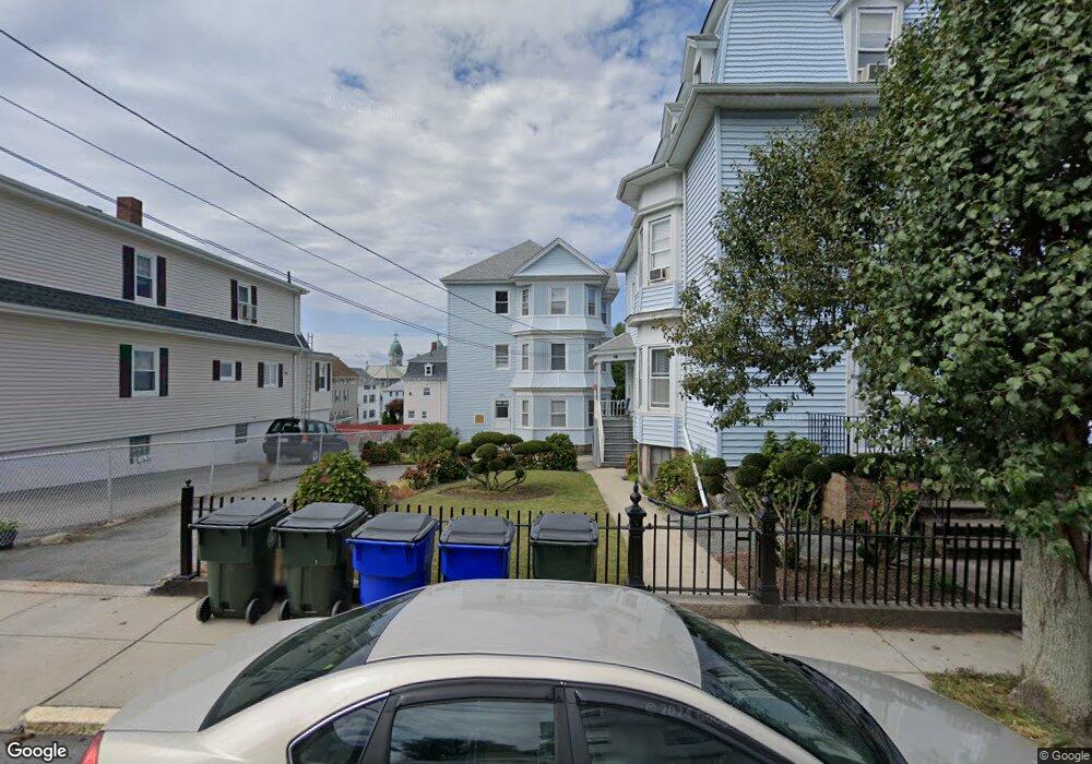 233 Whipple St unit 3, Fall River, MA 02721 - photo 1