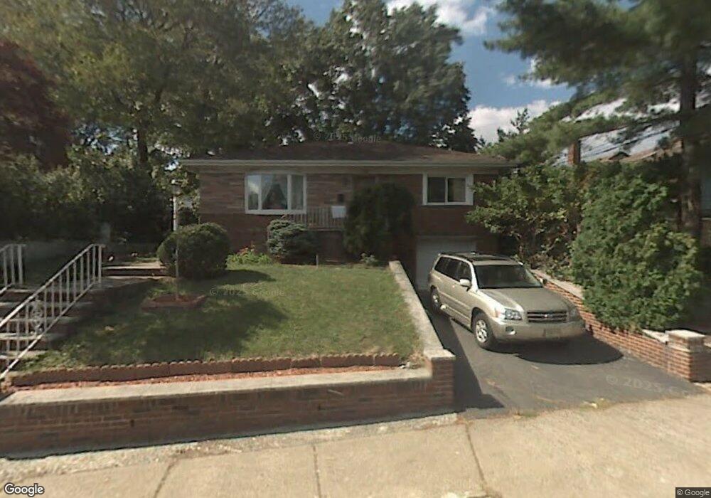 1315 Abbott Blvd, Fort Lee, NJ 07024 - photo 1