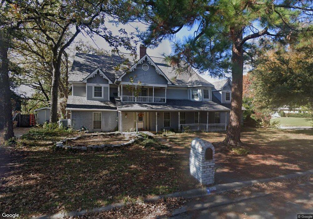 925 Overhill Dr, Bedford, TX 76022 - photo 1