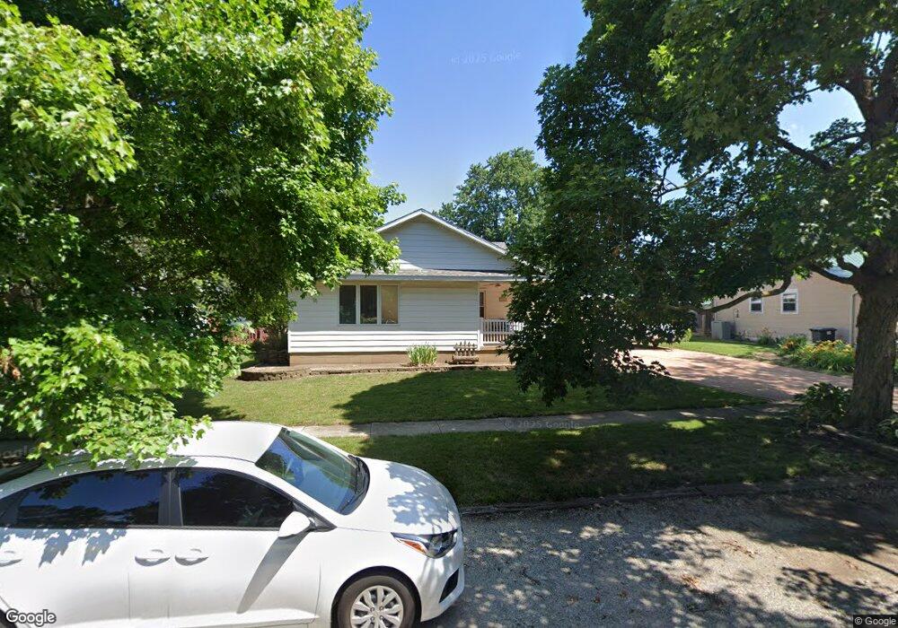 206 E Van Buren St, Philo, IL 61864 - photo 1