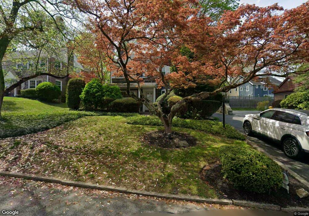 10 Levering Cir, Bala Cynwyd, PA 19004 - photo 1