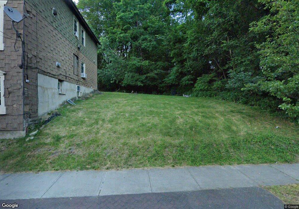 556 4th St, Troy, NY 12180 - photo 1