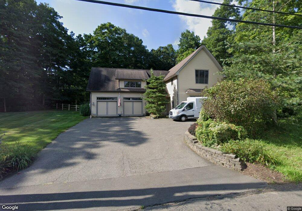 100 Wilburs Ln, Guilford, CT 06437 - photo 1