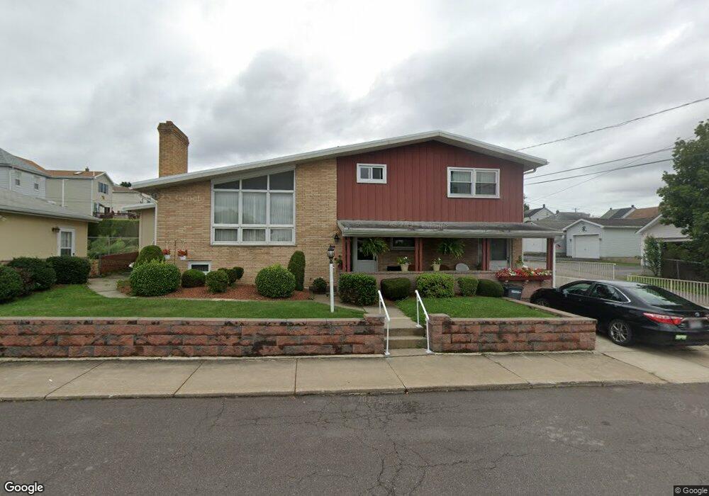 240 E 11th St, Hazleton, PA 18201 - photo 1