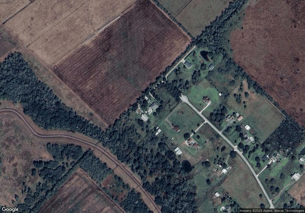 611 Cedar Creek Dr, Needville, TX 77461 - photo 1