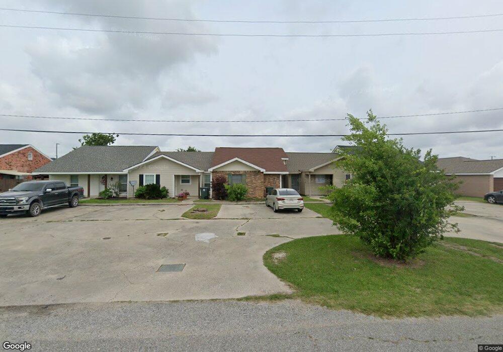 1832 N Tallowood Dr, Lake Charles, LA 70605 - photo 1