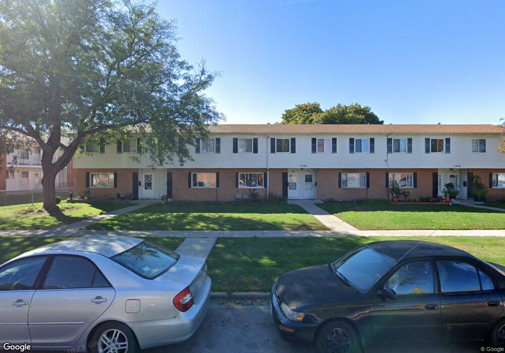 1316 Monomoy St unit F, Aurora, IL 60506 - photo 1