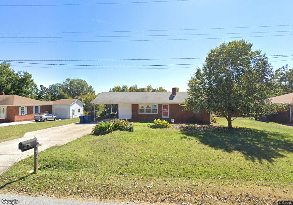 408 Janice Dr, High Point, NC 27263 - photo 1