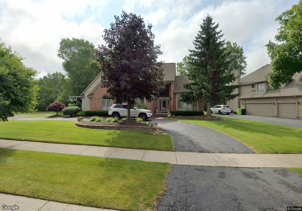 6583 Kings Ct, West Bloomfield, MI 48322 - photo 1