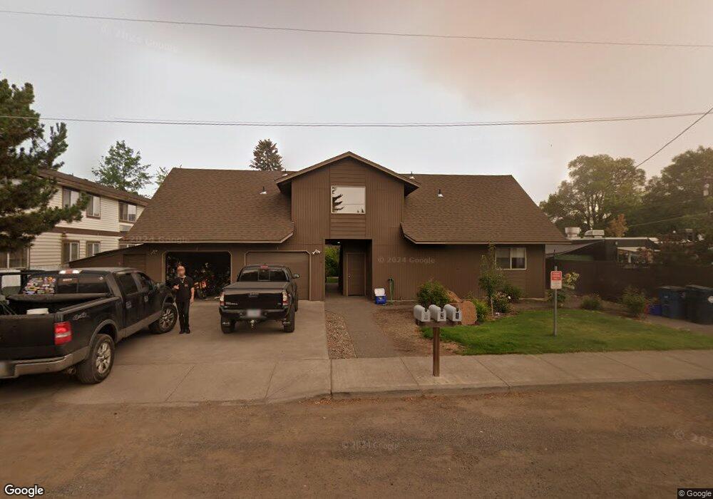 354 NE Penn Ave unit 3, Bend, OR 97701 - photo 1