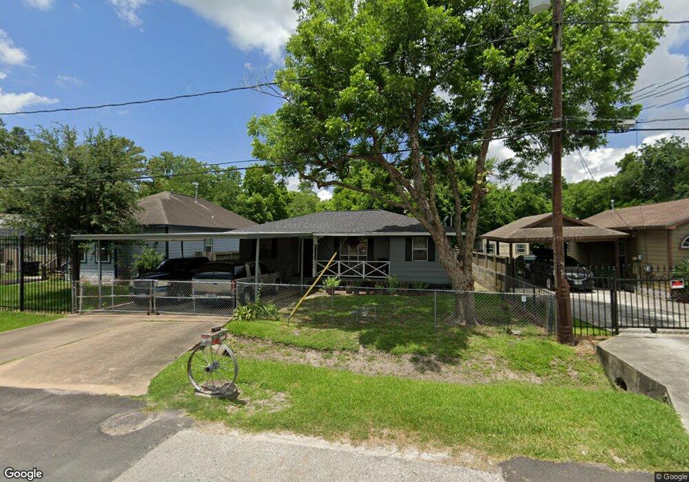 8401 Burg St, Houston, TX 77088 - photo 1