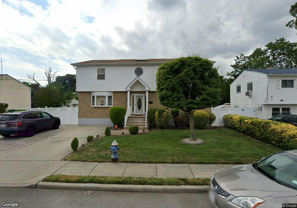 958 Derrick Adkins Ln, West Hempstead, NY 11552 - photo 1