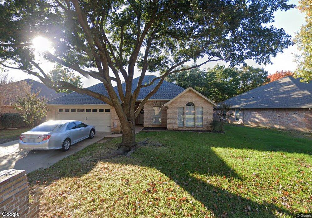 7009 Leaning Oak Dr, North Richland Hills, TX 76182 - photo 1