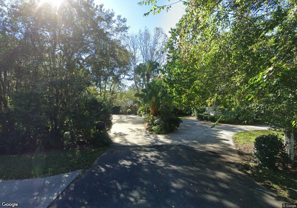 128 Vann Ln, St. Simons Island, GA 31522 - photo 1