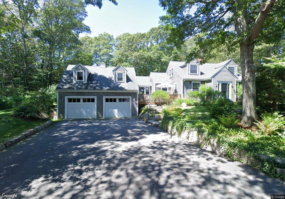 15 James St, Woods Hole, MA 02543 - photo 1