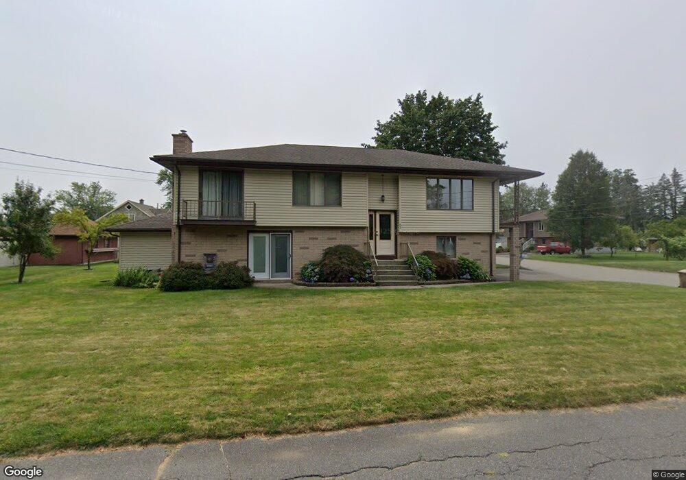 51 Clarence St, Ludlow, MA 01056 - photo 1