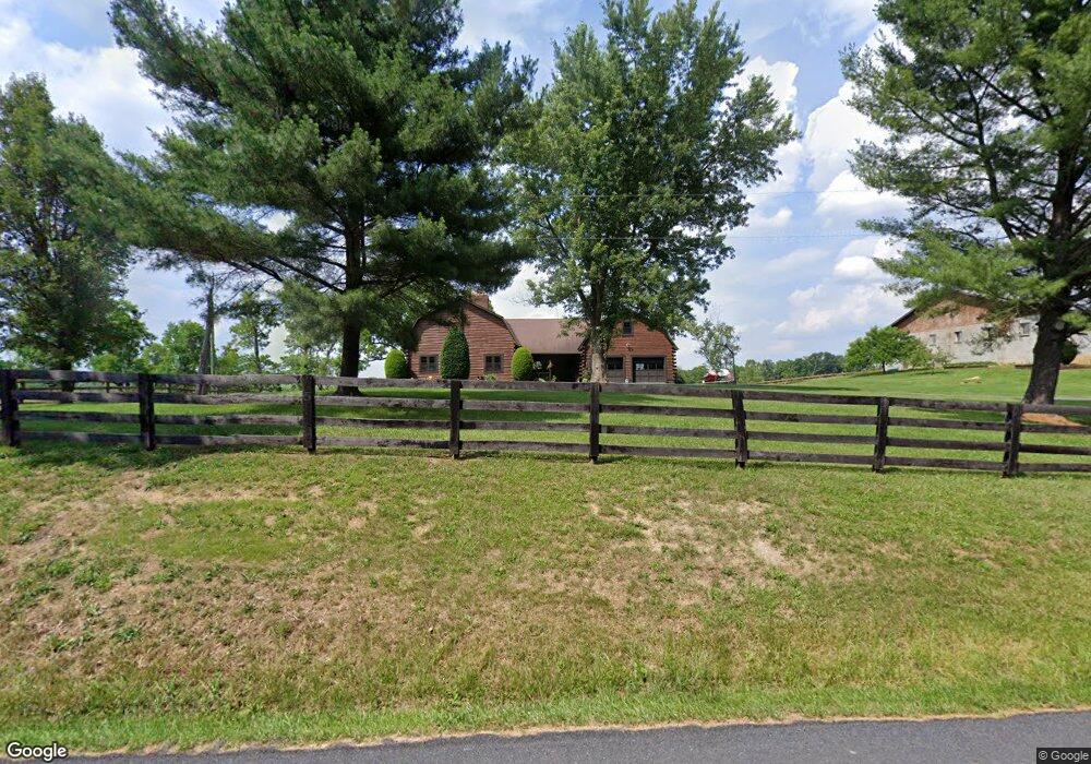 909 St James Rd, Fishersville, VA 22939 - photo 1