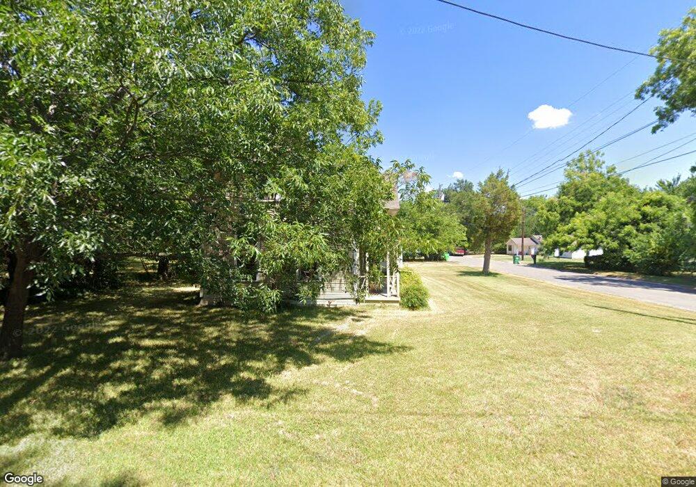 120 S Wine St, Gainesville, TX 76240 - photo 1