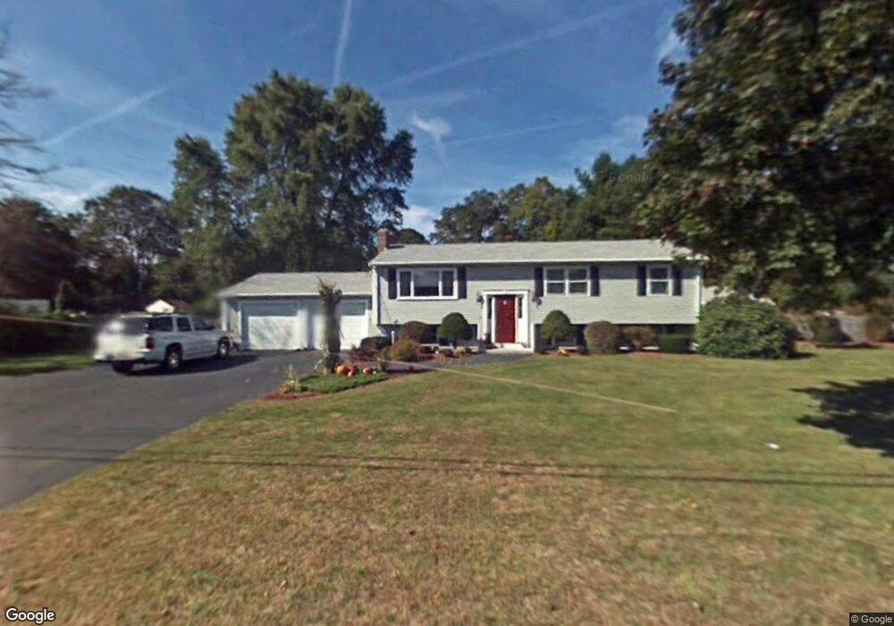 31 Tecumseh Dr, Hanover, MA 02339 - photo 1