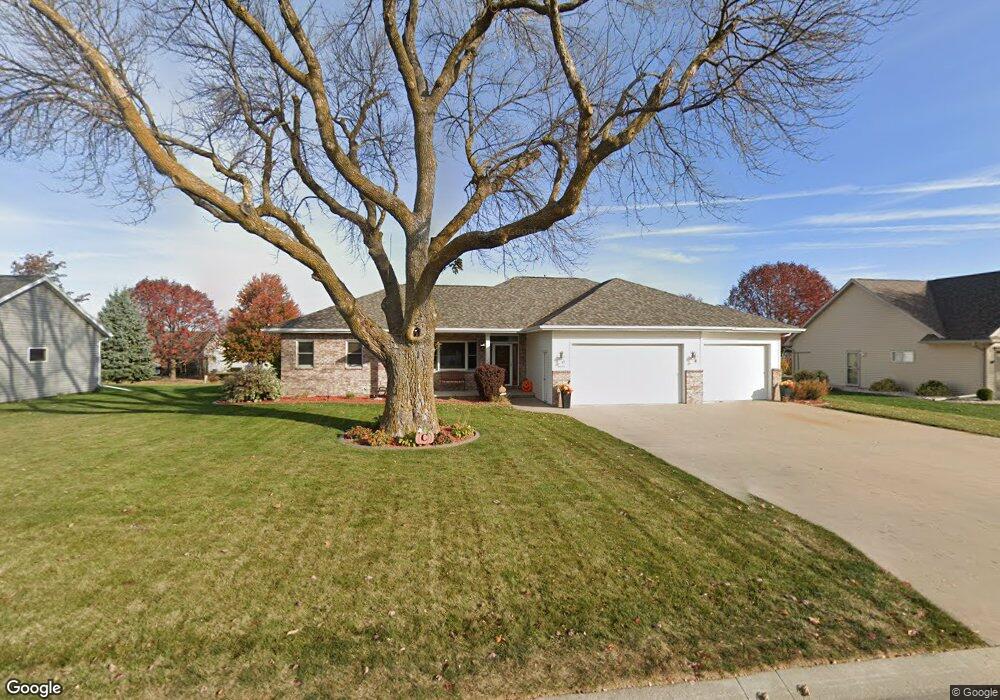 W5844 Sweet William Dr, Appleton, WI 54915 - photo 1