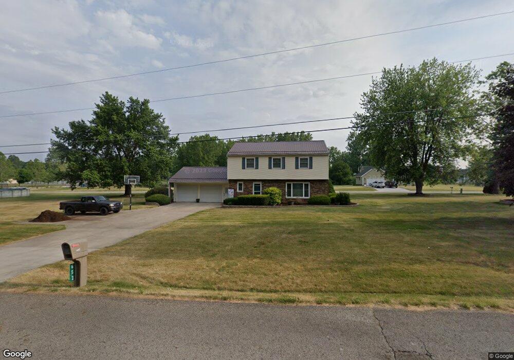 652 W Marshall St, Argos, IN 46501 - photo 1