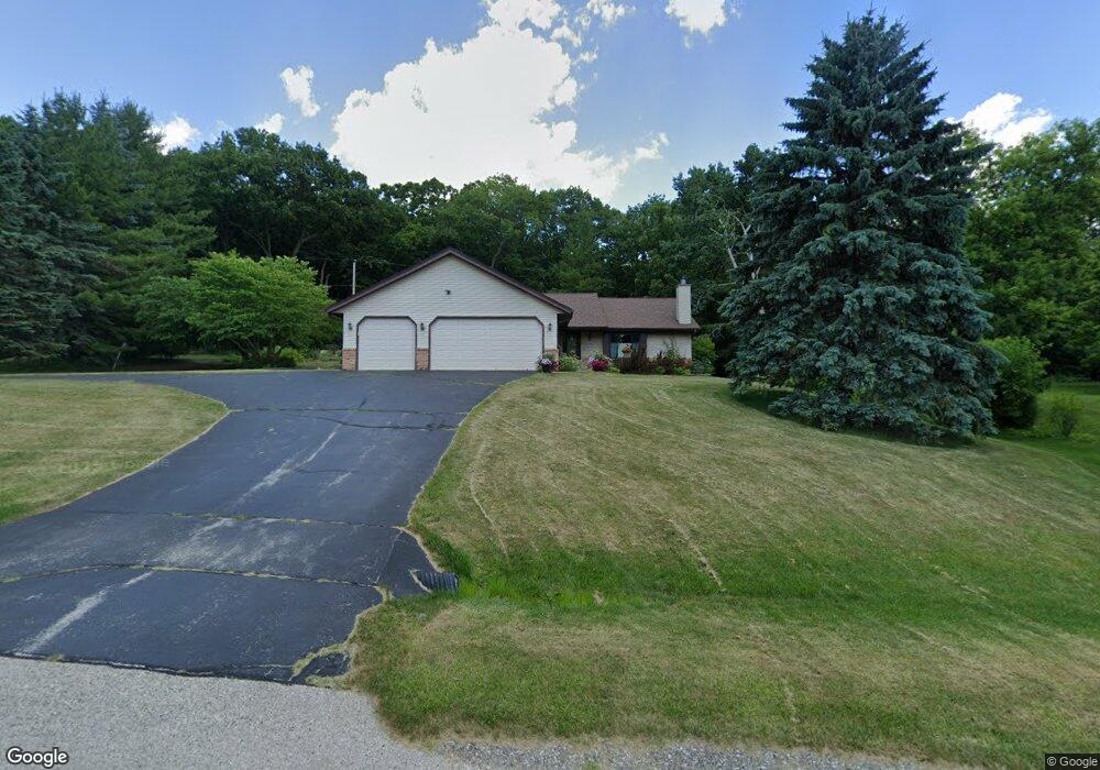 N51W27620 N Willow Creek Dr, Pewaukee, WI 53072 - photo 1