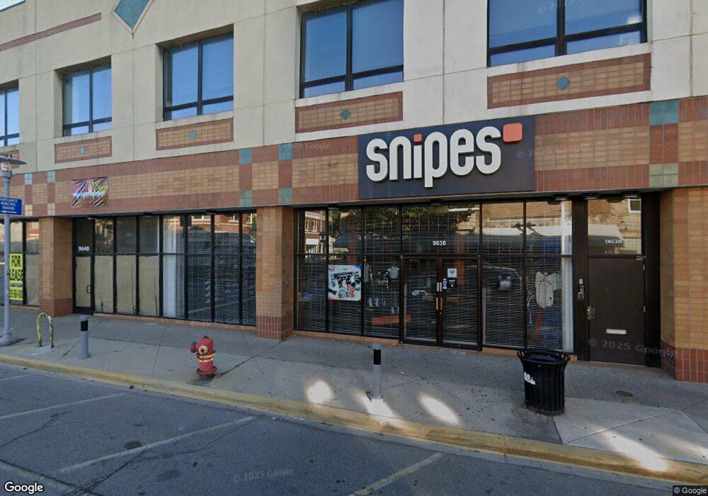 9638 Joseph Campau St unit 9638 2W, HamtraMcK, MI 48212 - photo 1