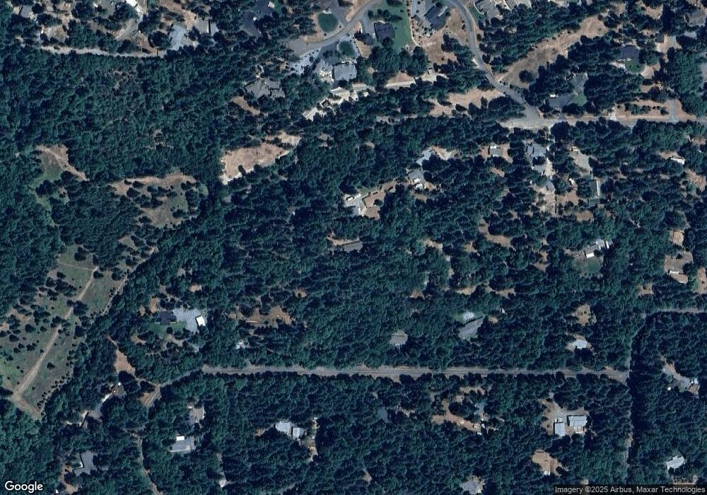 877 Williamson Loop, Grants Pass, OR 97526 - photo 1