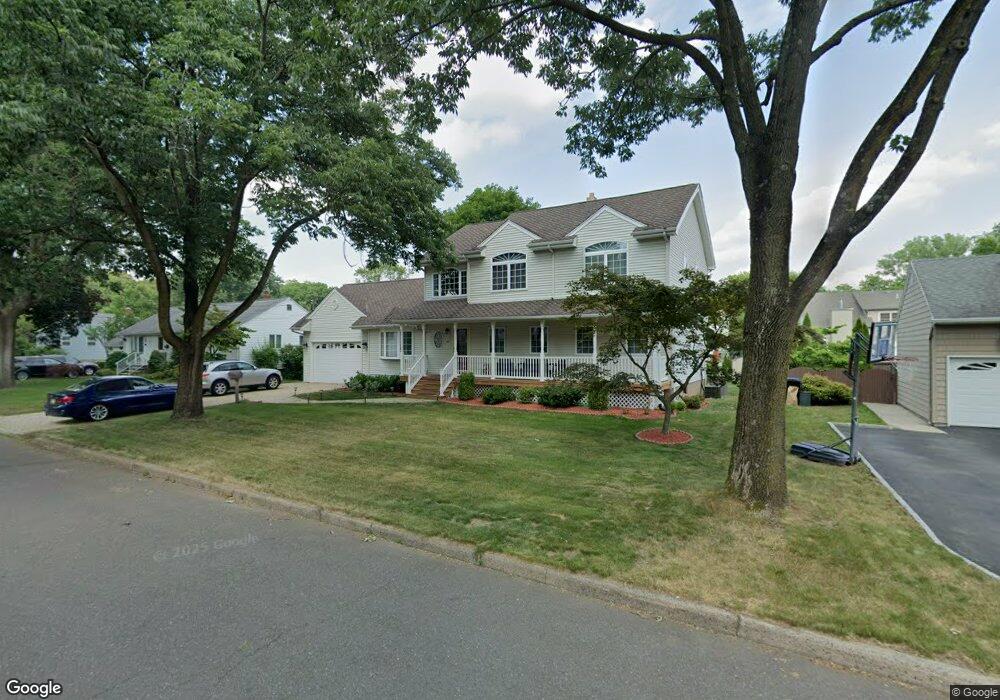 645 Linden St, Paramus, NJ 07652 - photo 1