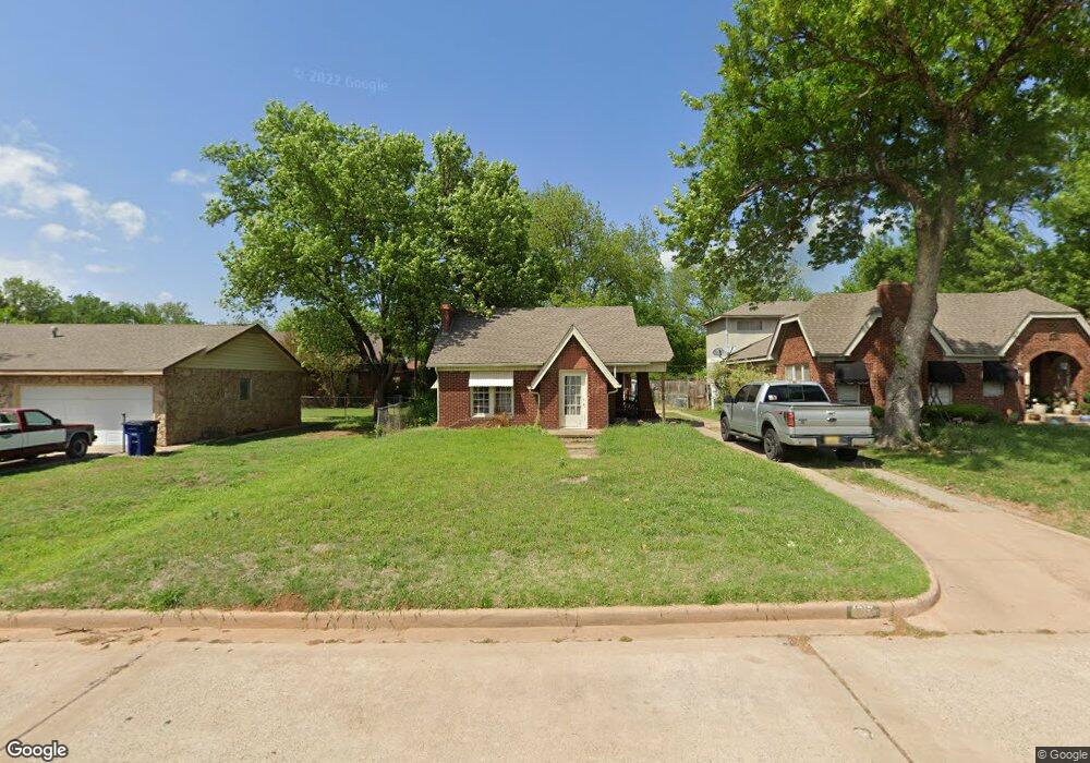 1215 W Hickory Ave, Duncan, OK 73533 - photo 1