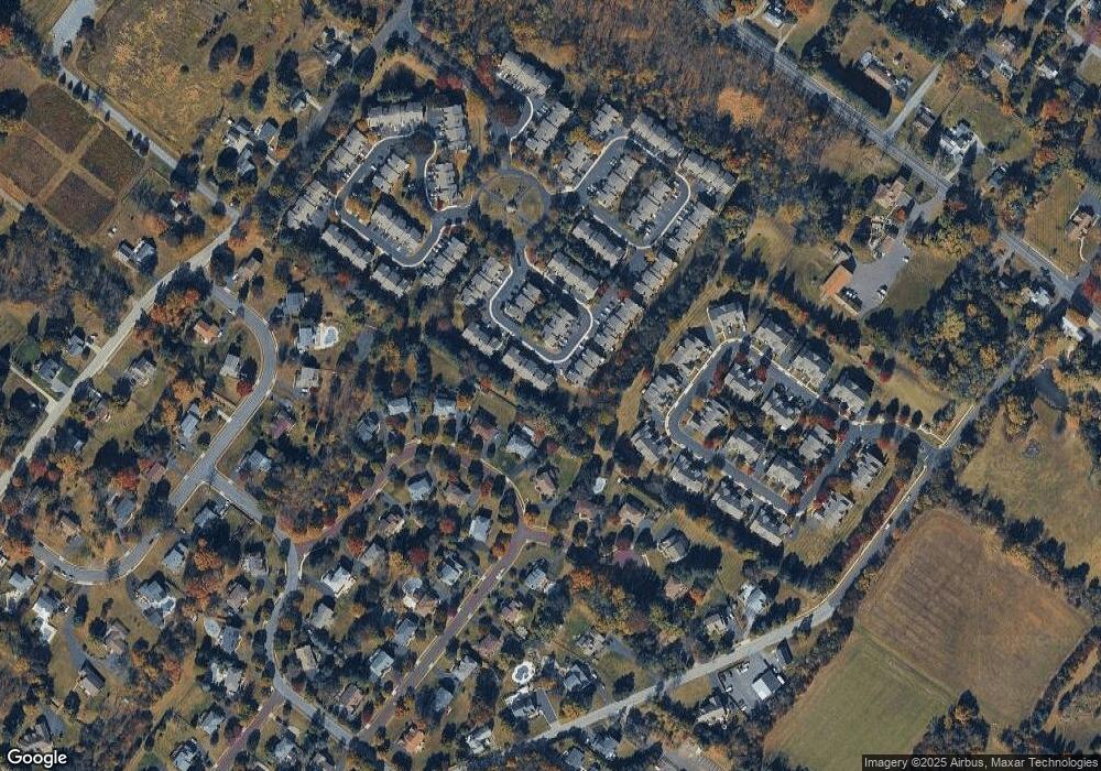 29 Hampton Ct, Norristown, PA 19403 - photo 1