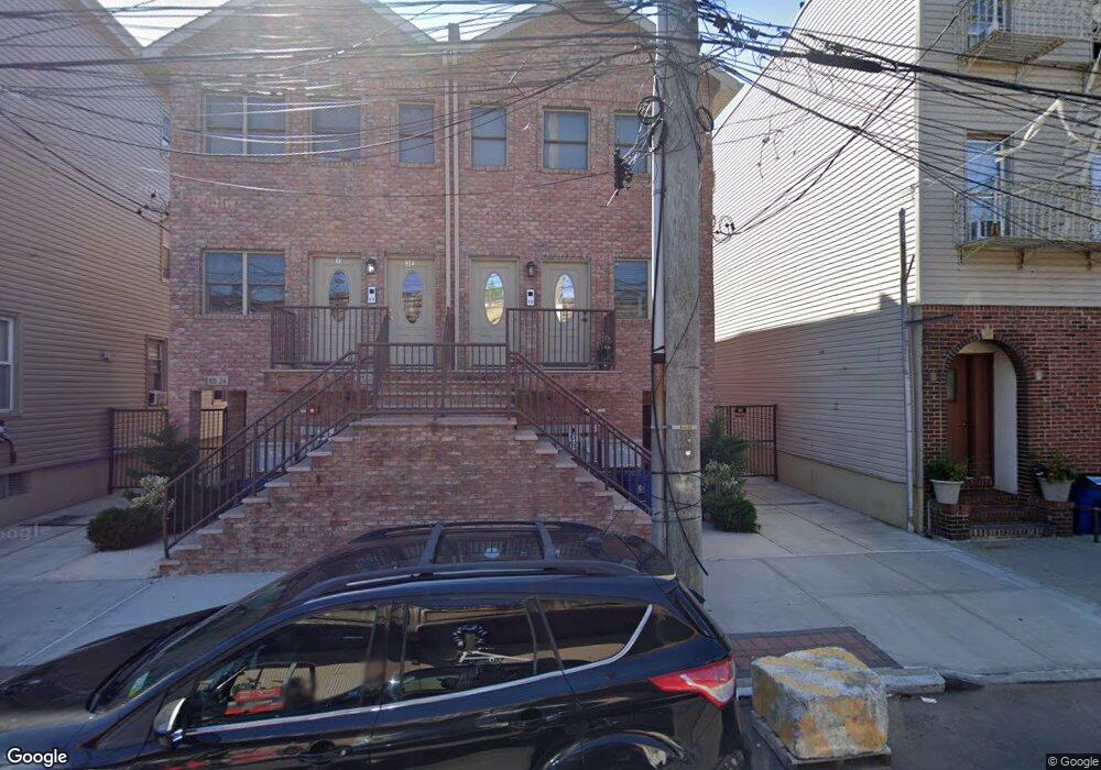10122 99th St, Jamaica, NY 11416 - photo 1